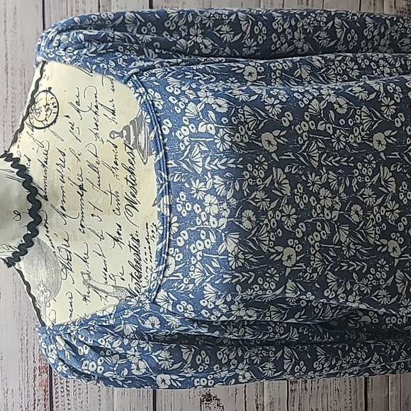 LC Lauren Conrad puff sleeve sweatshirt - Picture 3 of 10